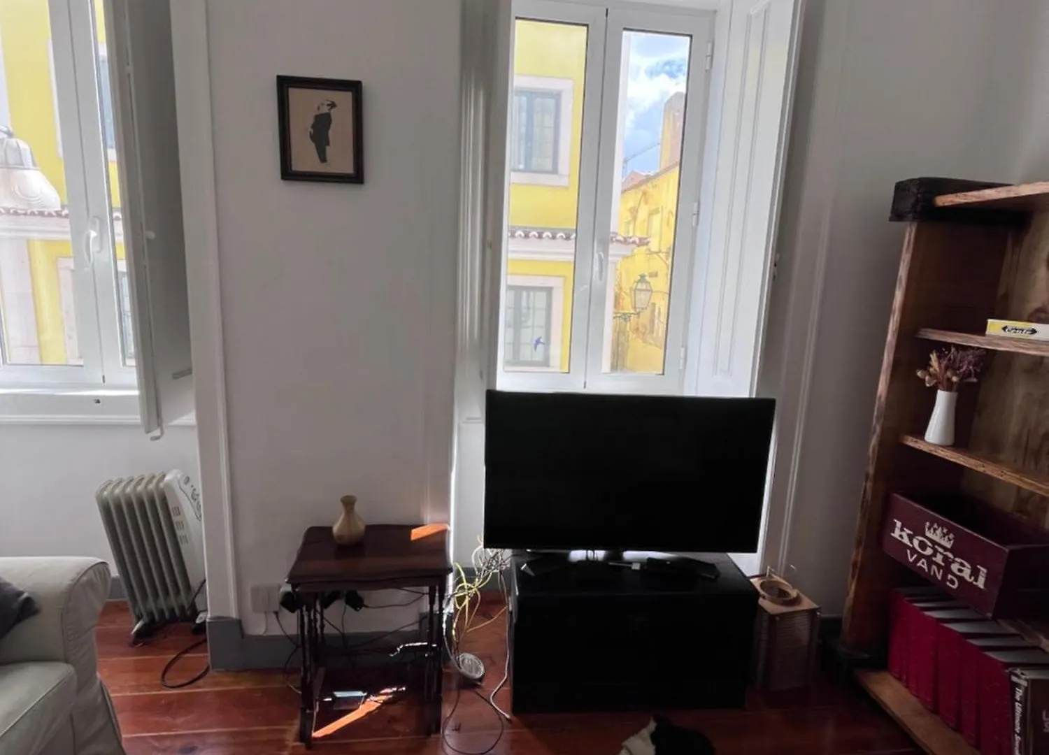 Live Like A Local 2Br Flat In The Heart Of Graca Apartment Lisbon